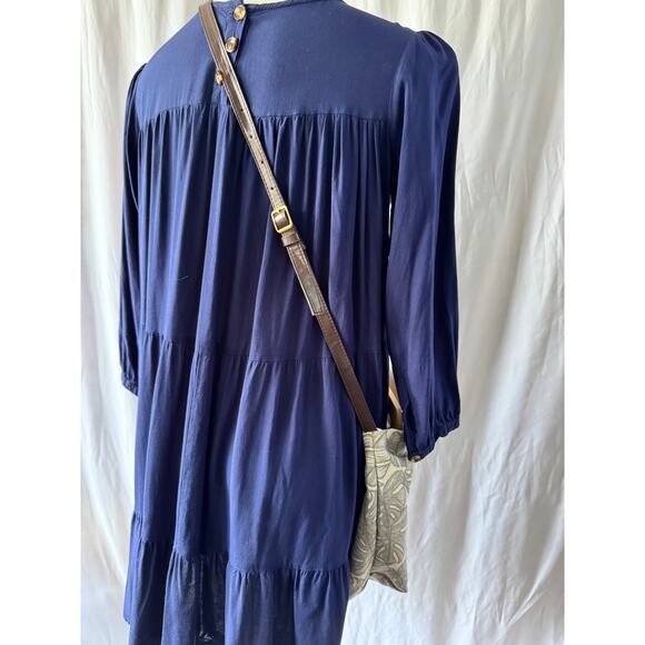 Tropical Leaf Print Canvas Handbag with Bamboo Handles and Adjustable Strap - Picture 3 of 10